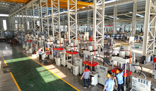 如何選擇合適的液壓機(jī)廠家? 如何選擇合適的液壓機(jī)廠家?