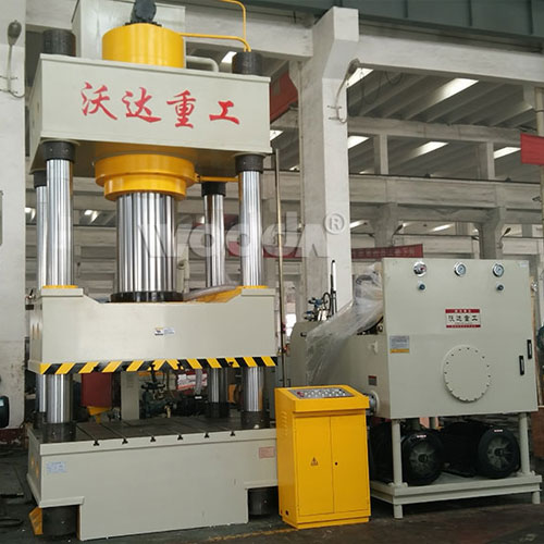 800T三梁四柱液壓機