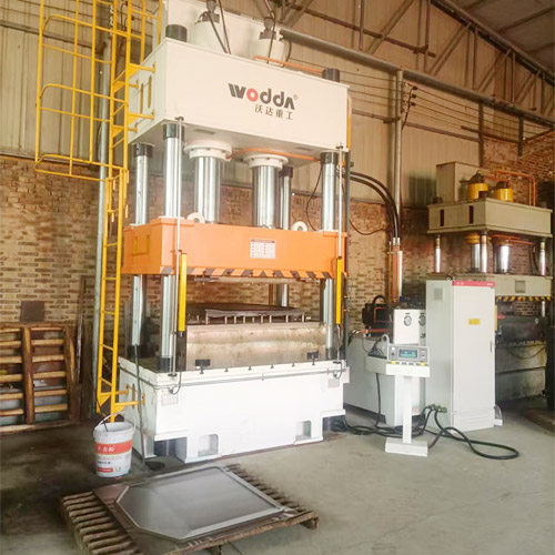 400噸汽車(chē)駕駛室配件沖壓液壓機(jī)