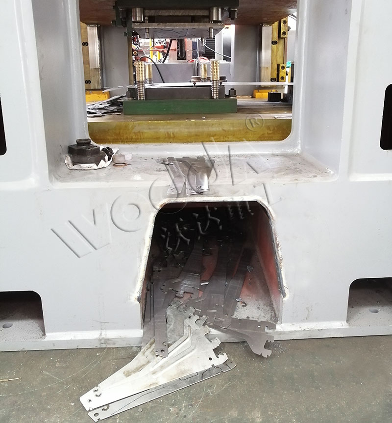 315噸薄板沖壓框架液壓機 315噸薄板沖壓框架液壓機