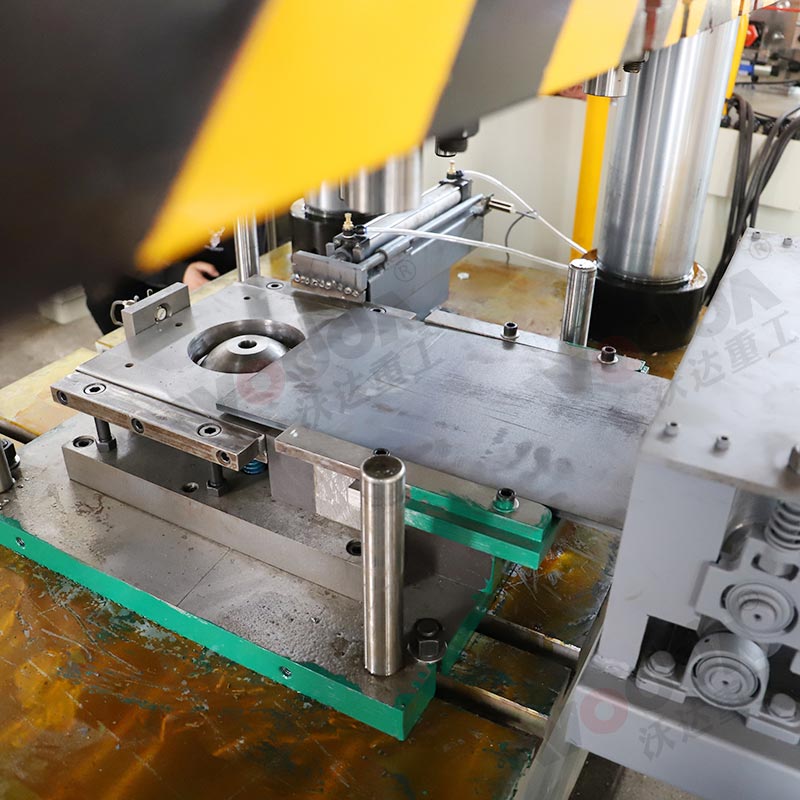 630噸四柱液壓機(jī)沖壓錨桿托盤 630噸四柱液壓機(jī)沖壓錨桿托盤