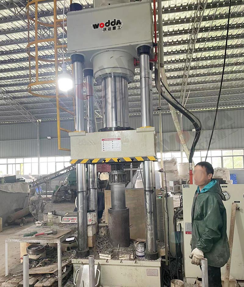 坩堝液壓機廠家哪家好 坩堝液壓機廠家哪家好