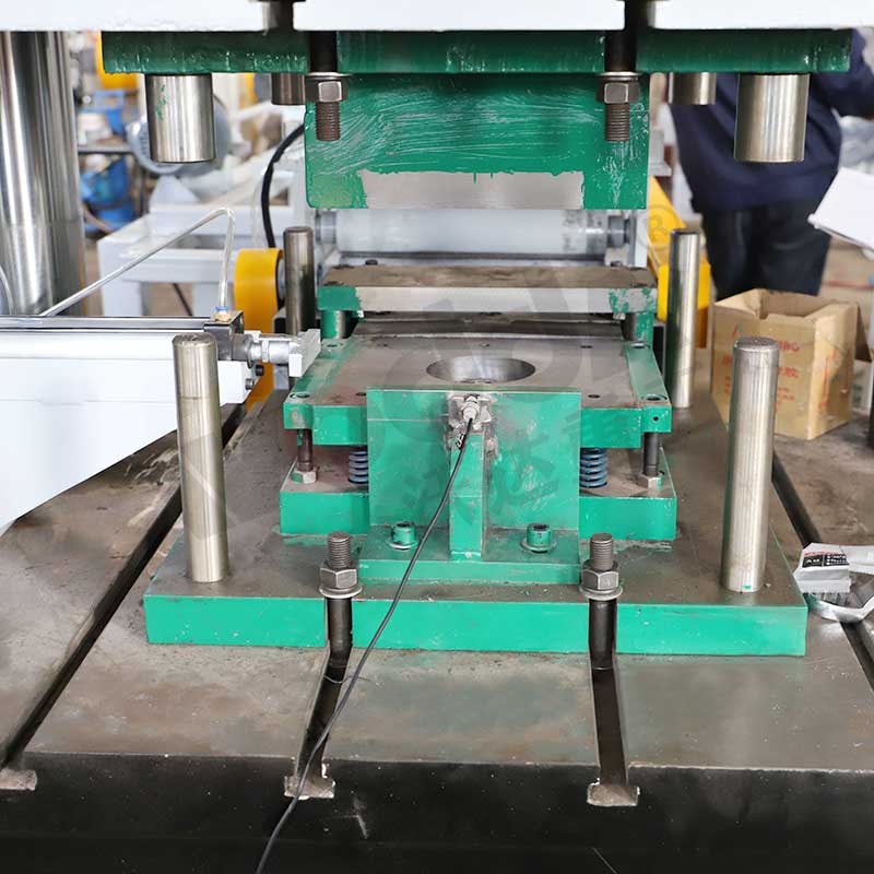 錨桿托盤(pán)成型液壓機(jī) 錨桿托盤(pán)成型液壓機(jī)