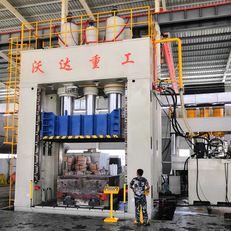 2000噸框架式液壓機 2000噸框架式液壓機