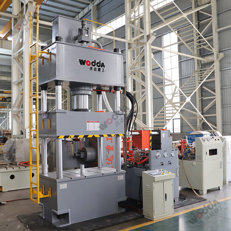 四柱液壓機如何選擇合適的液壓油？有哪些型號？