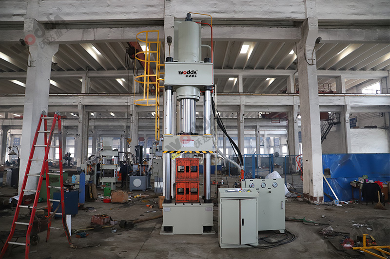 山東耐火材料液壓機廠家(耐火磚、石墨匣缽、坩堝) 山東耐火材料液壓機廠家(耐火磚、石墨匣缽、坩堝)