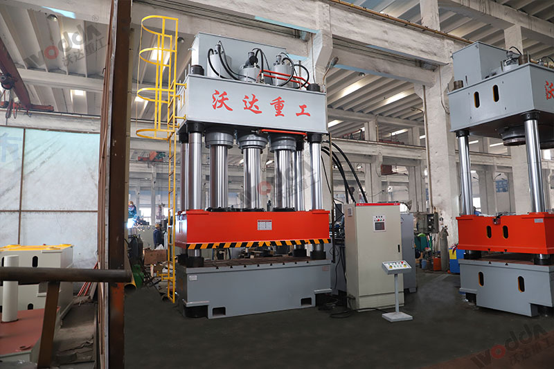 玻璃鋼成型液壓機(jī)_1000噸四柱液壓機(jī)_液壓機(jī)廠家 玻璃鋼成型液壓機(jī)_1000噸四柱液壓機(jī)_液壓機(jī)廠家