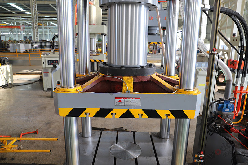 315噸不銹鋼拉伸成型液壓機 315噸不銹鋼拉伸成型液壓機