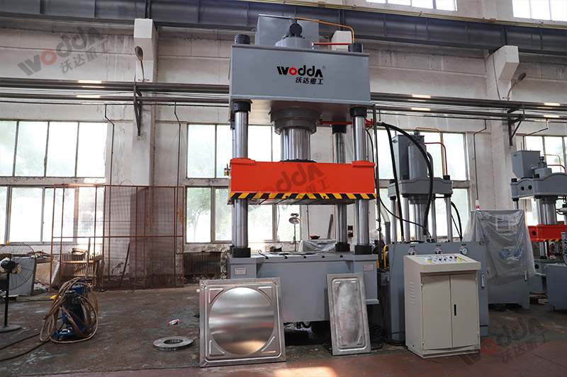 不銹鋼水箱板成型液壓機 不銹鋼水箱板成型液壓機