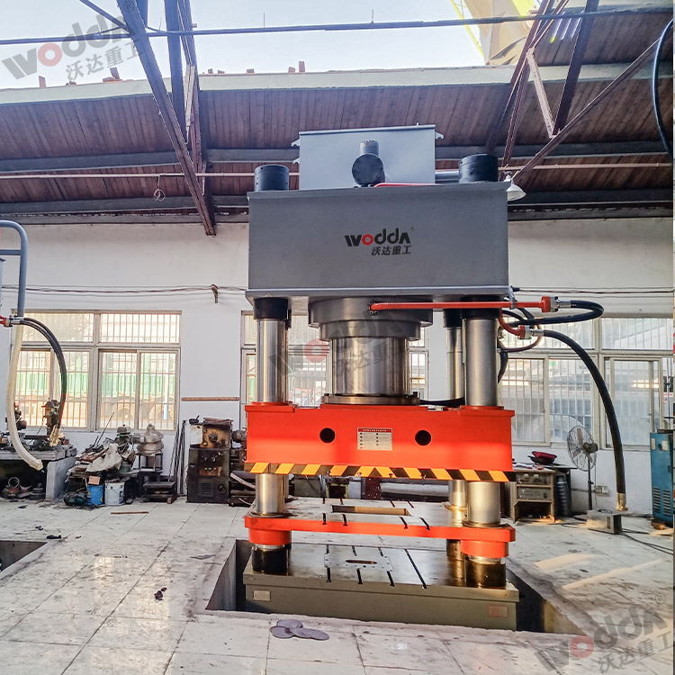 1250噸氧化鋯粉末成型液壓機 1250噸氧化鋯粉末成型液壓機