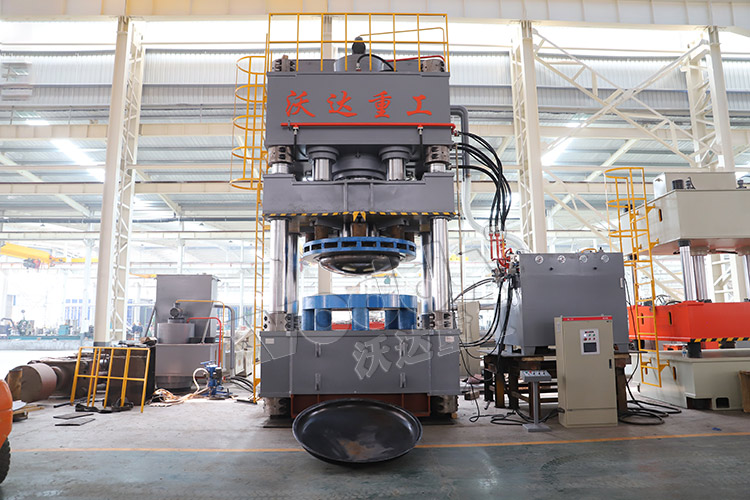 2500噸封頭液壓機 2500噸封頭液壓機