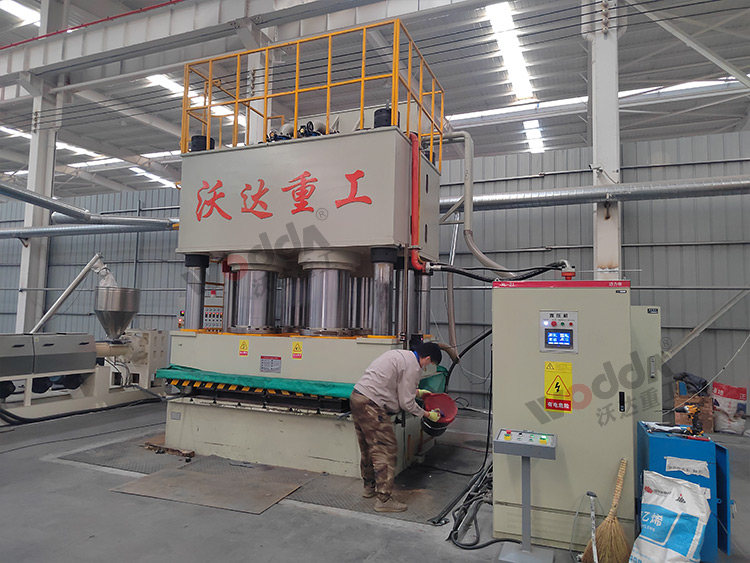 1250噸壓濾機濾板成型液壓機 1250噸壓濾機濾板成型液壓機