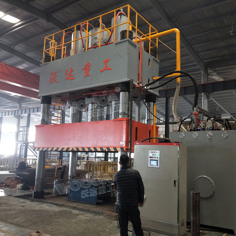 汽車配件成型液壓機(jī)客戶現(xiàn)場 汽車配件成型液壓機(jī)客戶現(xiàn)場