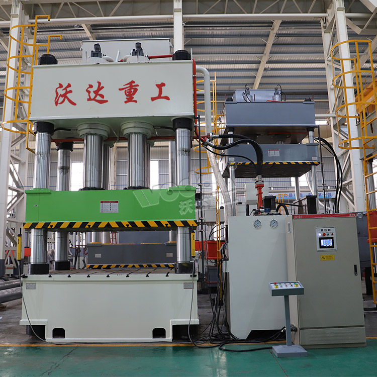 塑料托盤(pán)成型液壓機(jī)車(chē)間實(shí)拍