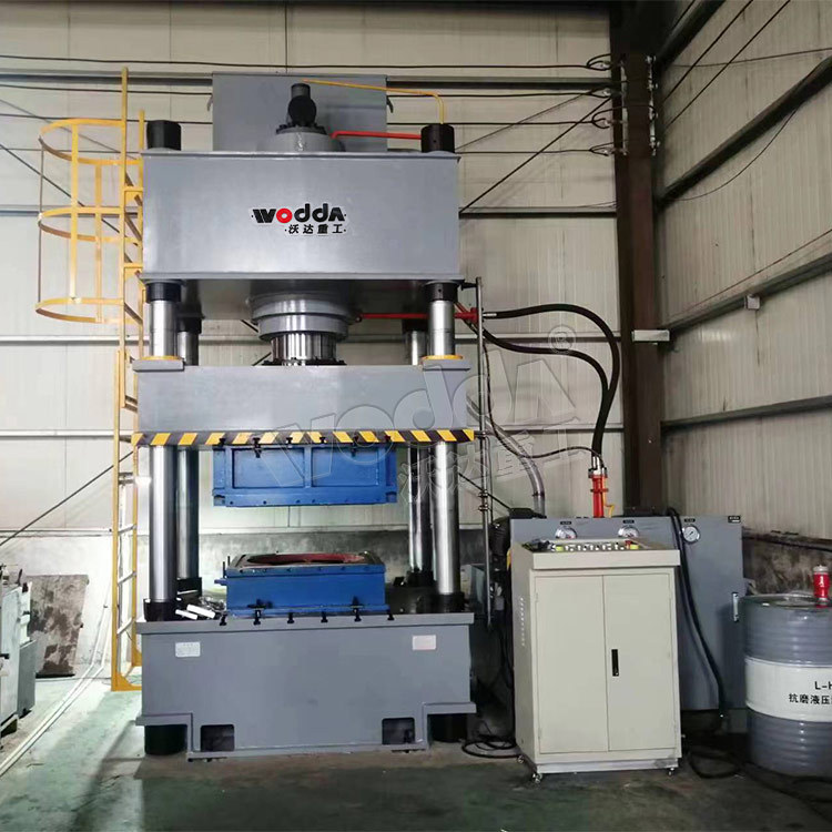 500噸不銹鋼水箱板拉伸液壓機客戶現場 500噸不銹鋼水箱板拉伸液壓機客戶現場