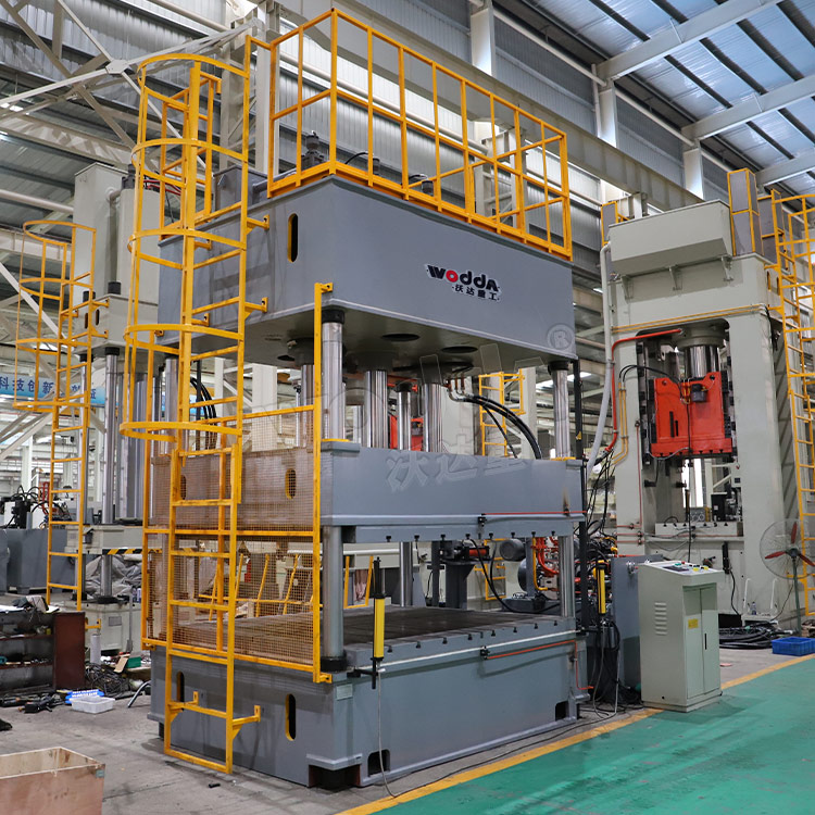 汽車內飾件模壓機車間試機 汽車內飾件模壓機車間試機