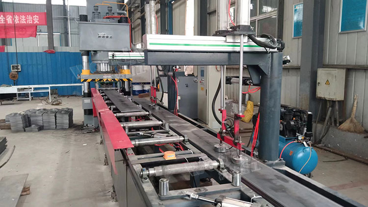 500噸全自動錨桿托盤生產線