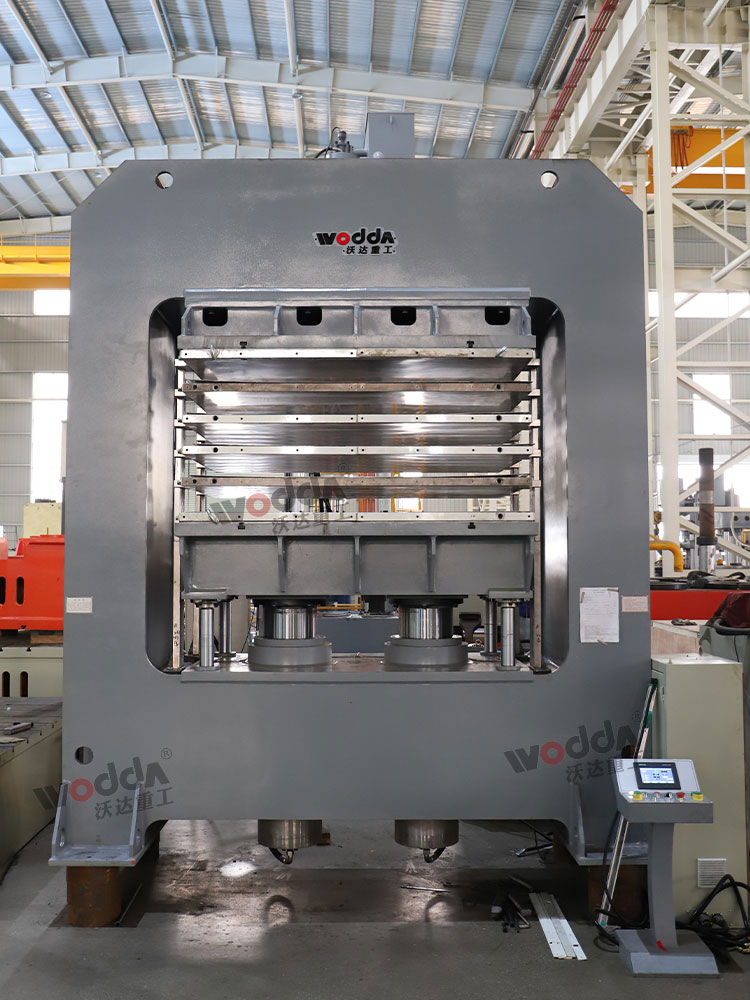 400噸龍門式環氧板多層液壓機