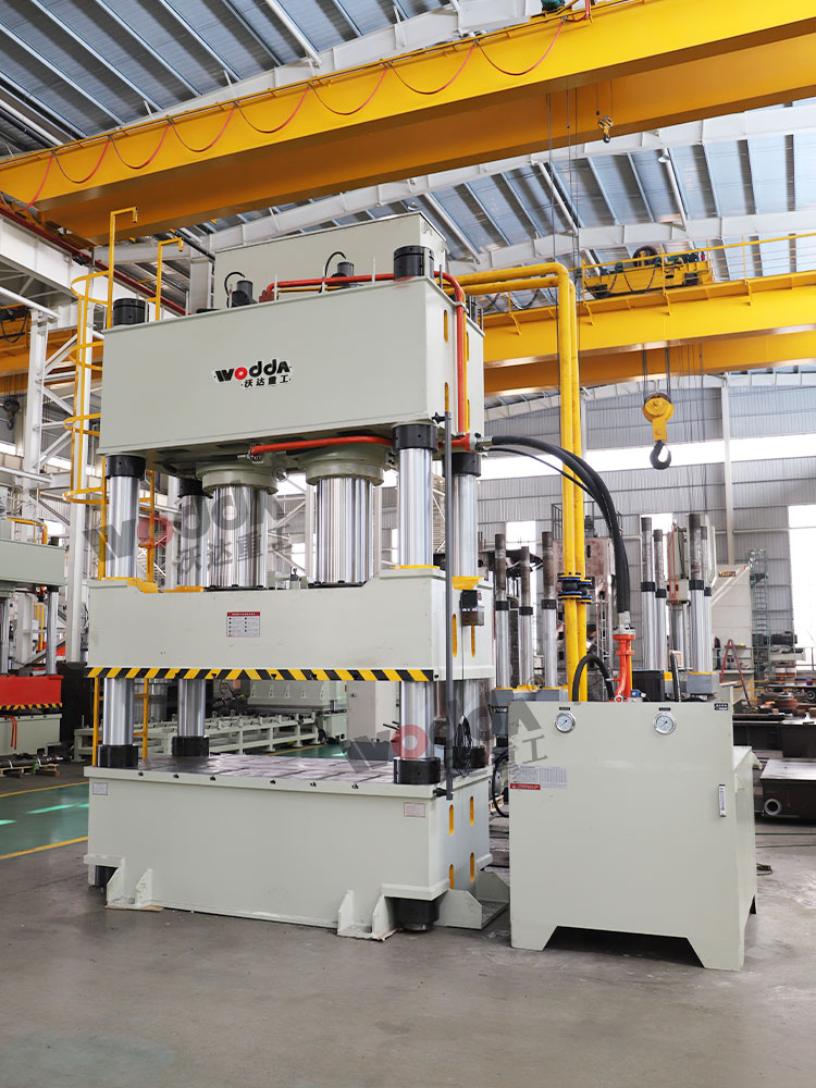 1000噸四柱液壓機(jī)模壓防彈頭盔 1000噸四柱液壓機(jī)模壓防彈頭盔