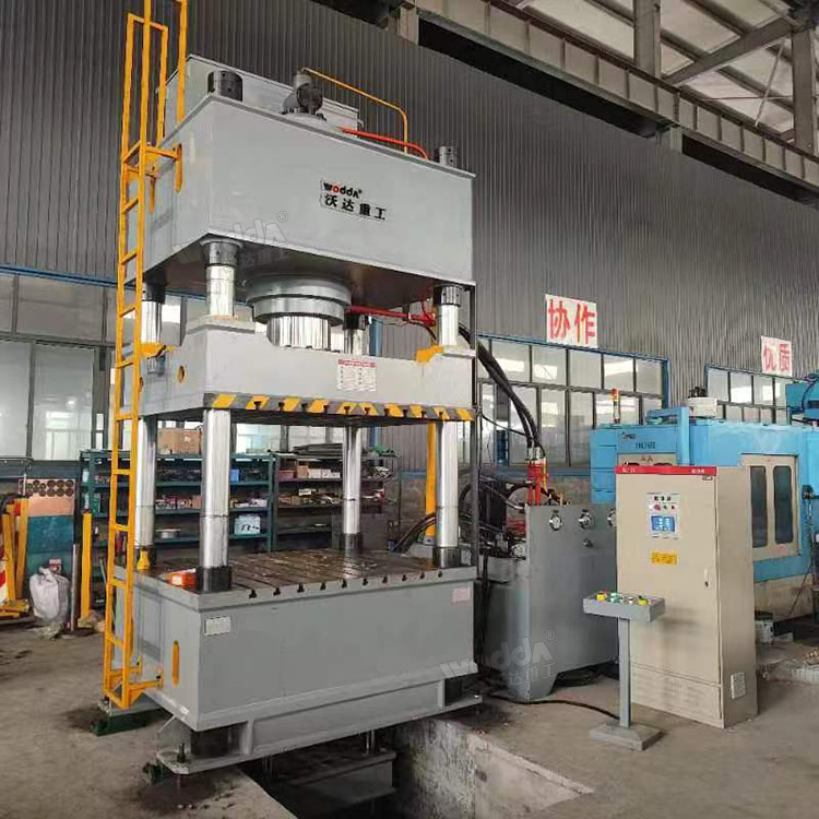 500噸伺服四柱液壓機安裝調試 500噸伺服四柱液壓機安裝調試