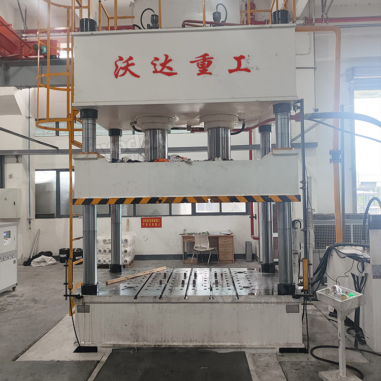 500噸四柱液壓機(jī)帶液壓墊 500噸四柱液壓機(jī)帶液壓墊