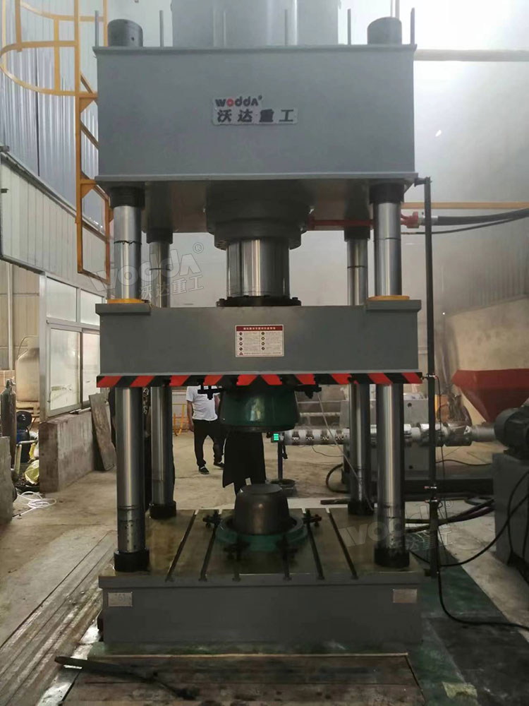 500噸三梁四柱液壓機 500噸三梁四柱液壓機