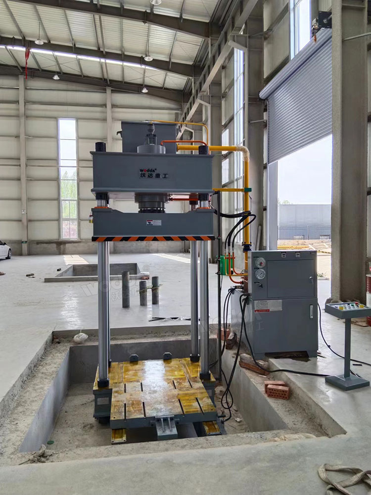 200噸四柱液壓機帶移動工作臺 200噸四柱液壓機帶移動工作臺