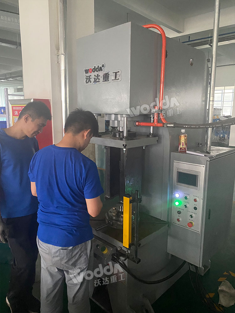 63噸單臂液壓機 63噸單臂液壓機