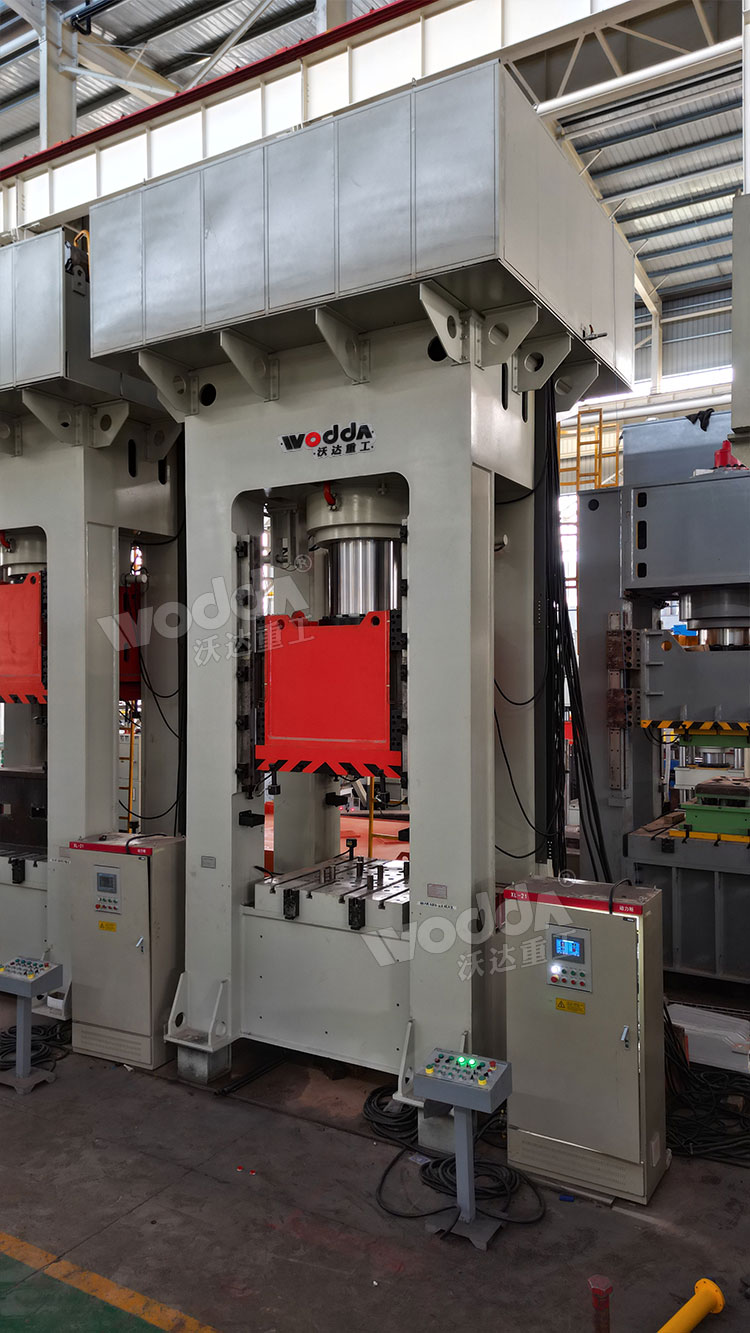 1000噸金屬薄板拉伸液壓機 1000噸金屬薄板拉伸液壓機