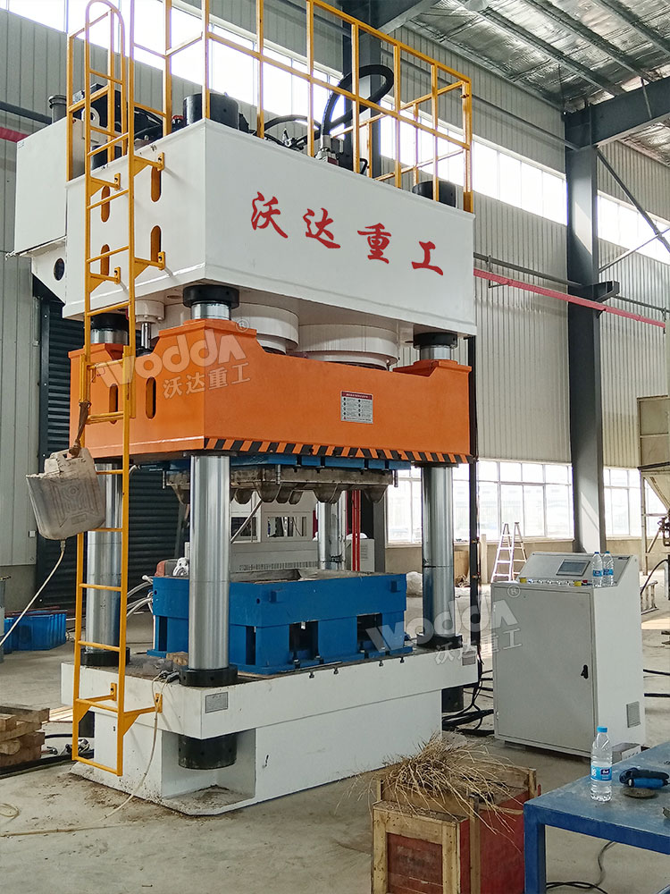 1600噸木屑托盤液壓機 1600噸木屑托盤液壓機