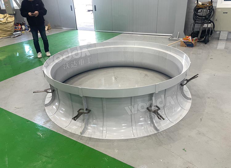 組裝成的玻璃鋼冷卻塔風筒 組裝成的玻璃鋼冷卻塔風筒