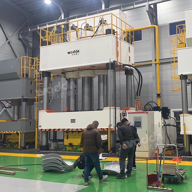 2000噸模壓玻璃鋼冷卻塔風筒成型液壓機 2000噸模壓玻璃鋼冷卻塔風筒成型液壓機