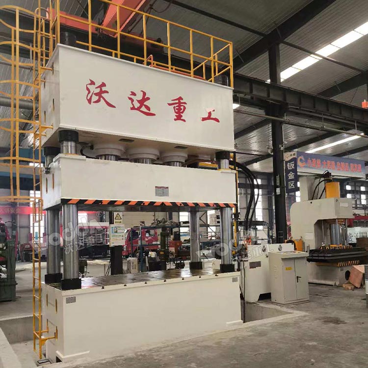 1000噸復(fù)合材料成型液壓機 1000噸復(fù)合材料成型液壓機