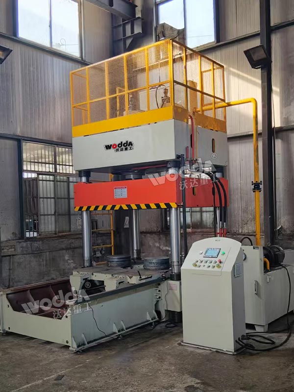 315噸三梁四柱液壓機 315噸三梁四柱液壓機