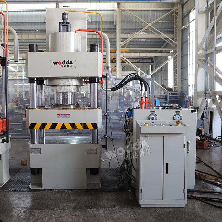 315噸四柱液壓機(jī) 315噸四柱液壓機(jī)