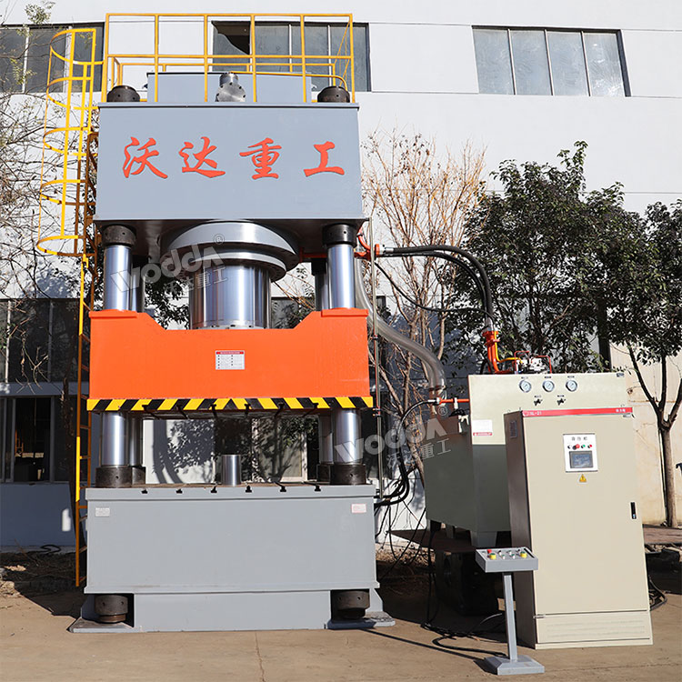 2000噸四柱液壓機 2000噸四柱液壓機