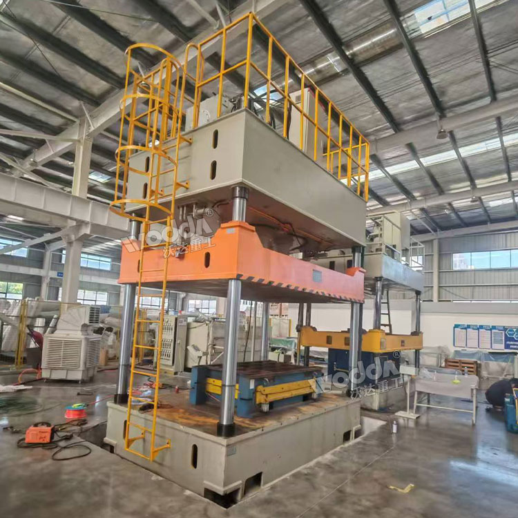 大臺面315噸四柱液壓機 大臺面315噸四柱液壓機