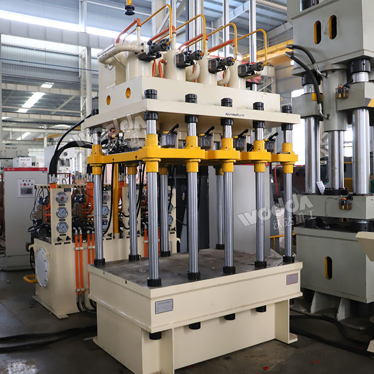 180噸多工位液壓機(jī) 180噸多工位液壓機(jī)