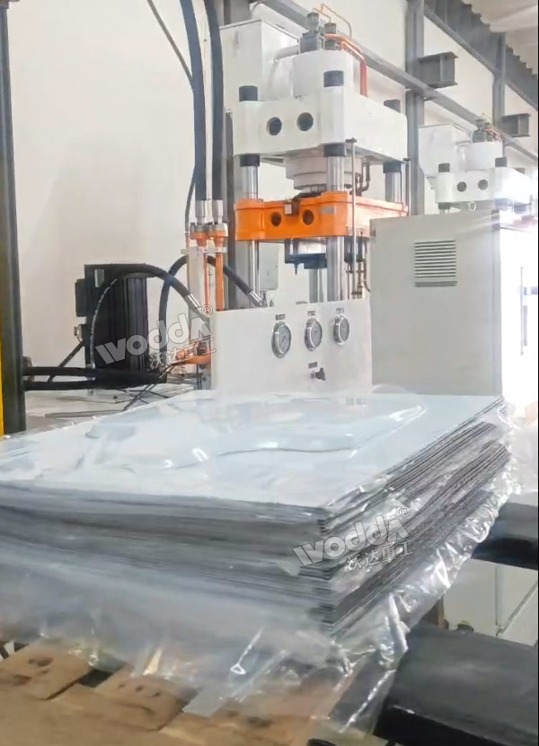 汽車發動機護板 汽車發動機護板