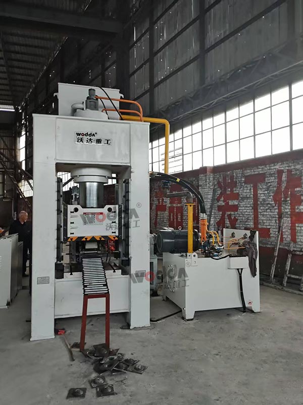 315噸框架式錨桿托盤生產線 315噸框架式錨桿托盤生產線