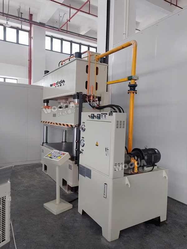 200噸四柱液壓機帶加熱板