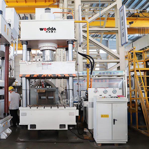 315噸四柱液壓機