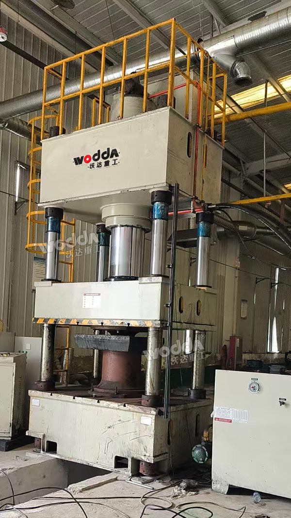 500噸四柱液壓機 500噸四柱液壓機