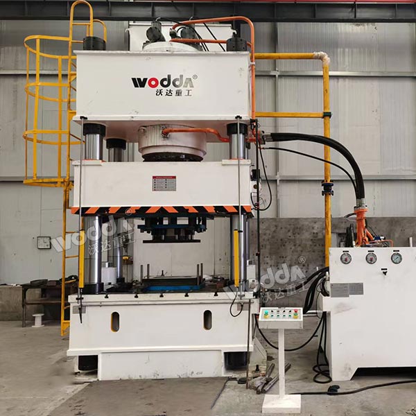 800噸油壓機 800噸油壓機