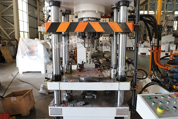 120噸四柱液壓機 120噸四柱液壓機