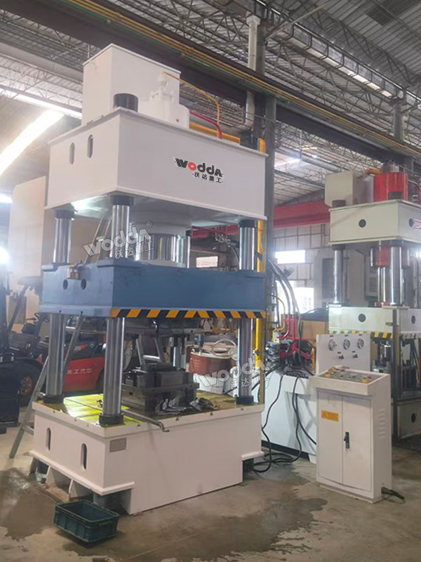 400噸四柱液壓機 400噸四柱液壓機