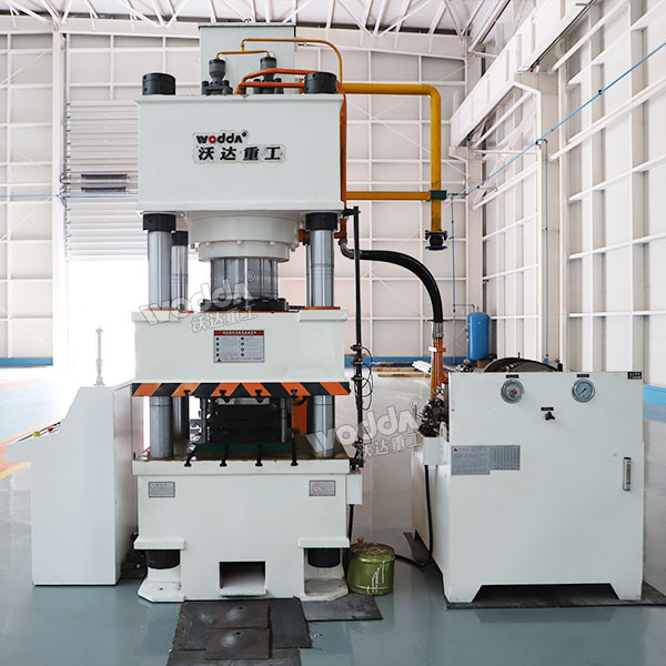 錨桿托盤液壓機(jī).jpg 錨桿托盤液壓機(jī).jpg